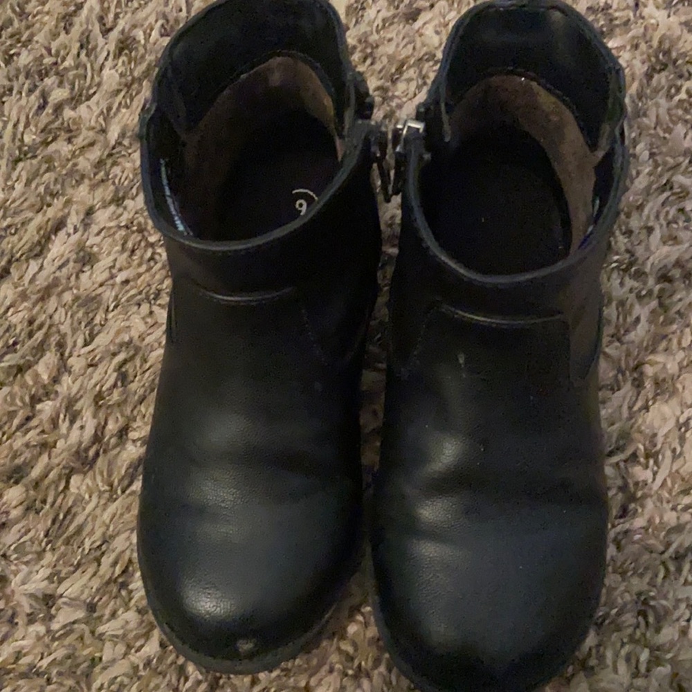 Black dress boots size 9